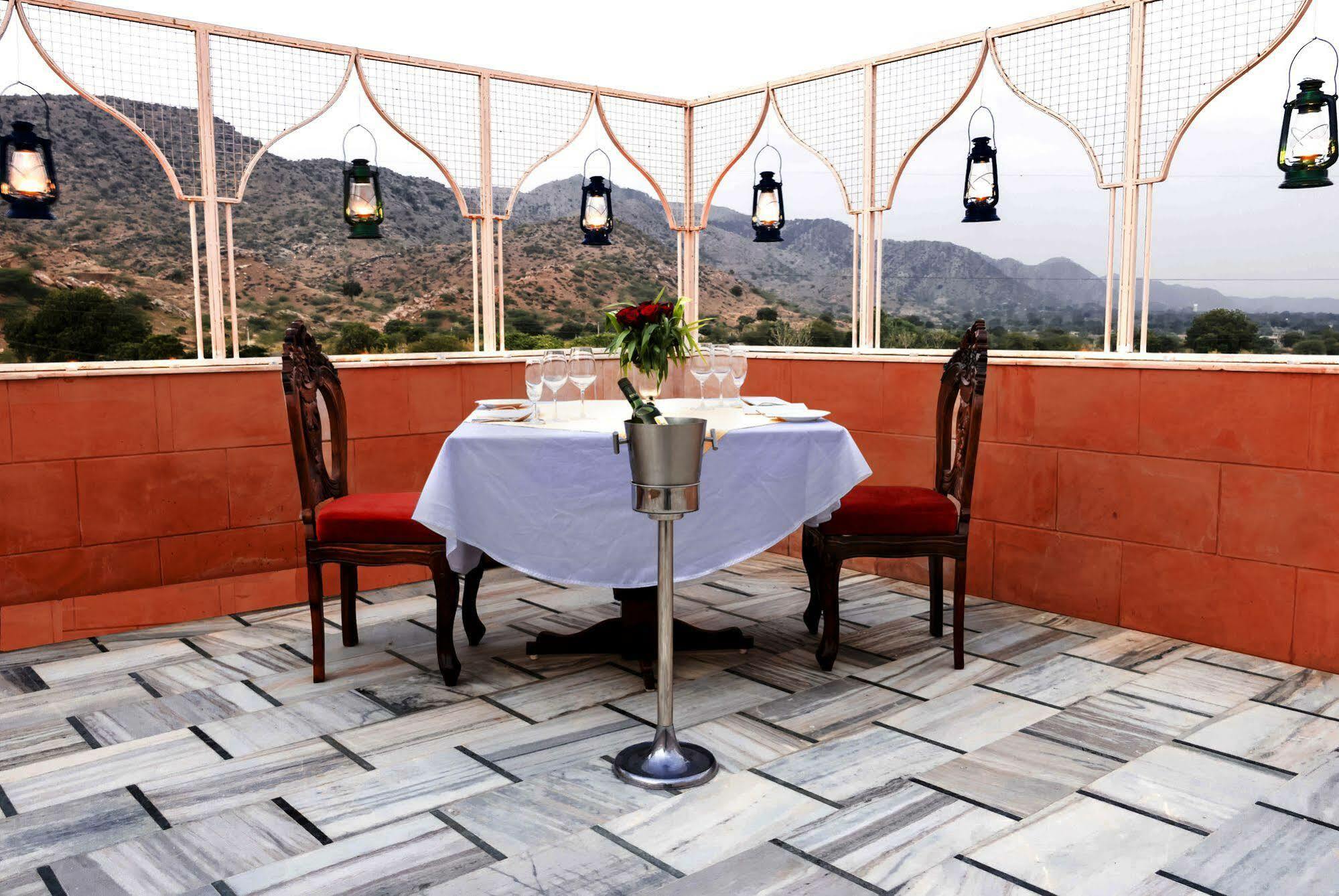 Pratap Mahal Pushkar IHCL SeleQtion Hotel Bagian luar foto