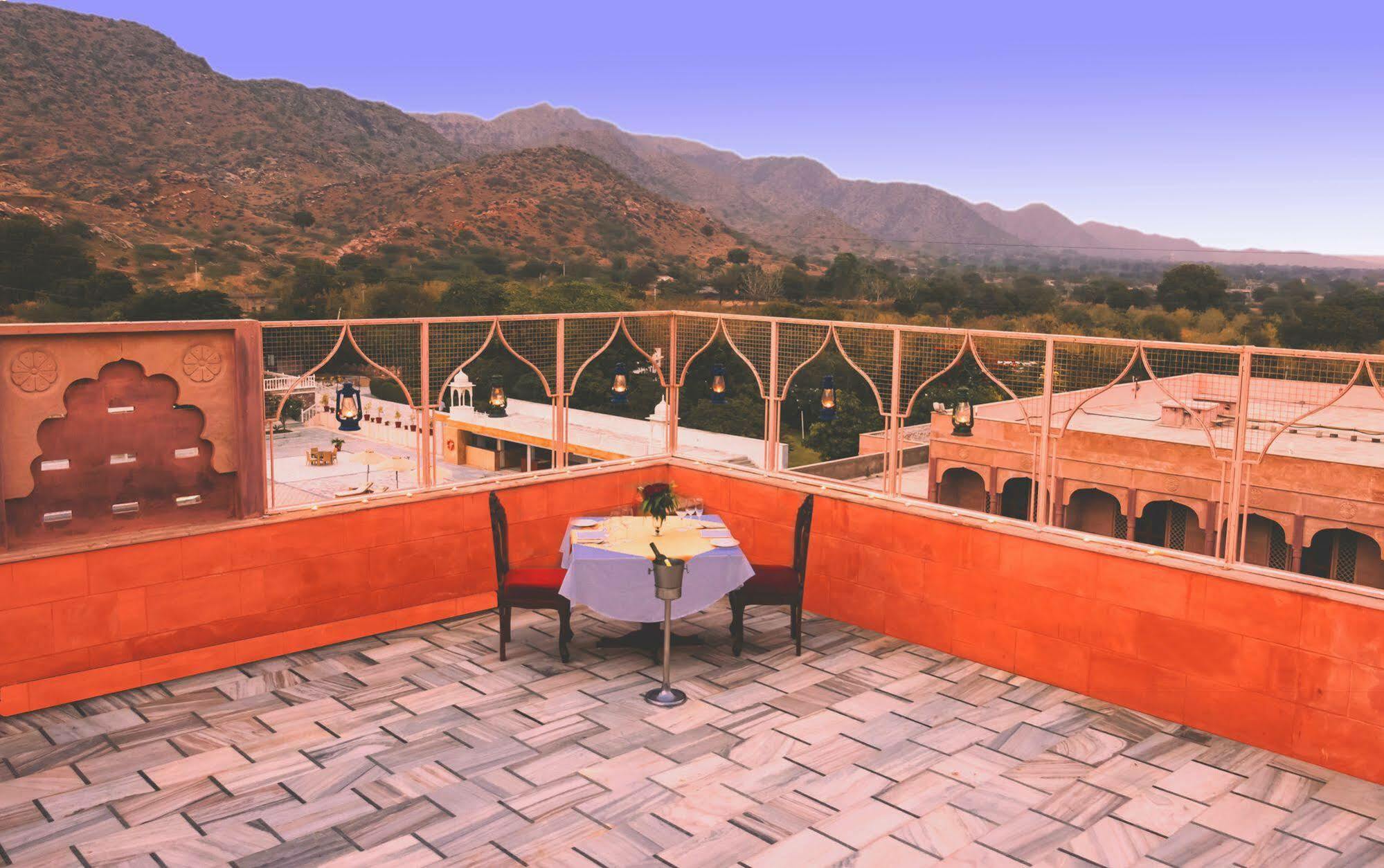 Pratap Mahal Pushkar IHCL SeleQtion Hotel Bagian luar foto