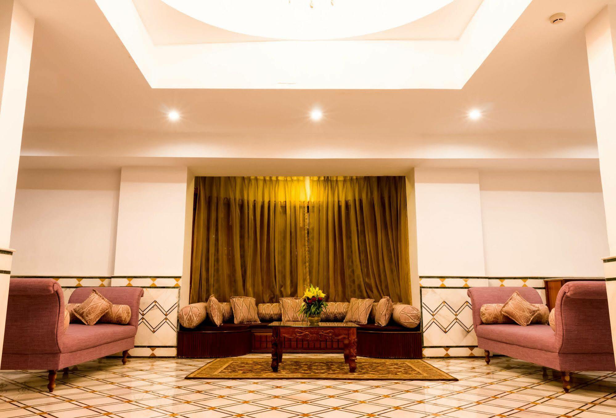 Pratap Mahal Pushkar IHCL SeleQtion Hotel Bagian luar foto